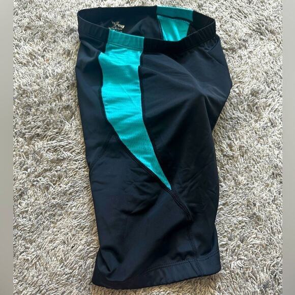 Belroy Woman’s Cycling Shorts with Seat Cushion Size Medium - Picture 3 of 7